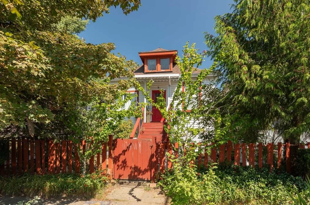 309 E WOODSTOCK AVENUE, Vancouver, BC — Residential for Sale - Photo 2