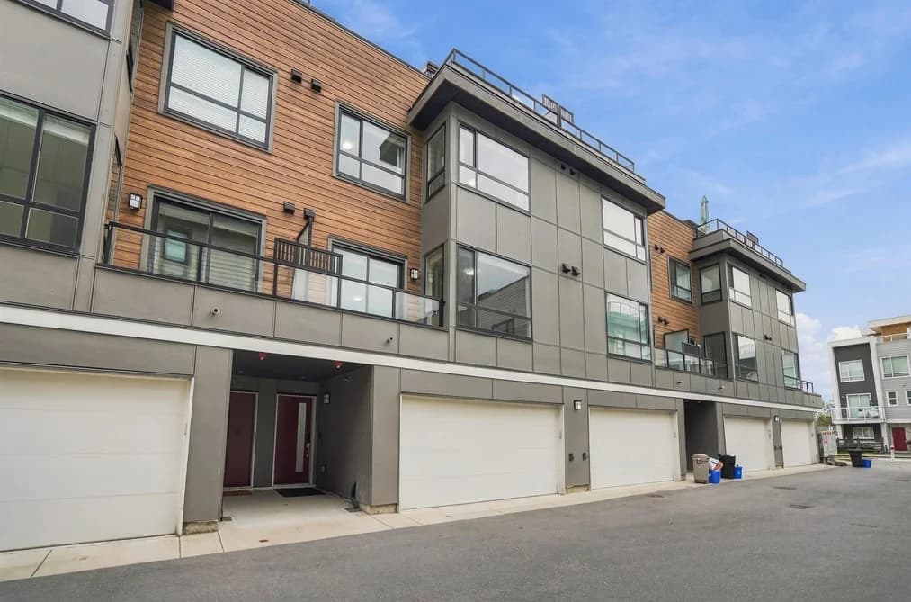 31 19631 55A AVENUE, Langley, BC — Residential for Sale - Main Photo