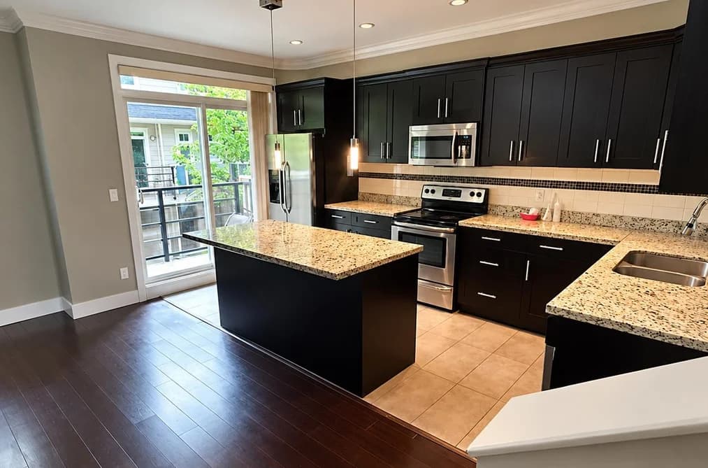 31 6383 140 STREET, Surrey, BC — Residential for Sale - Photo 2