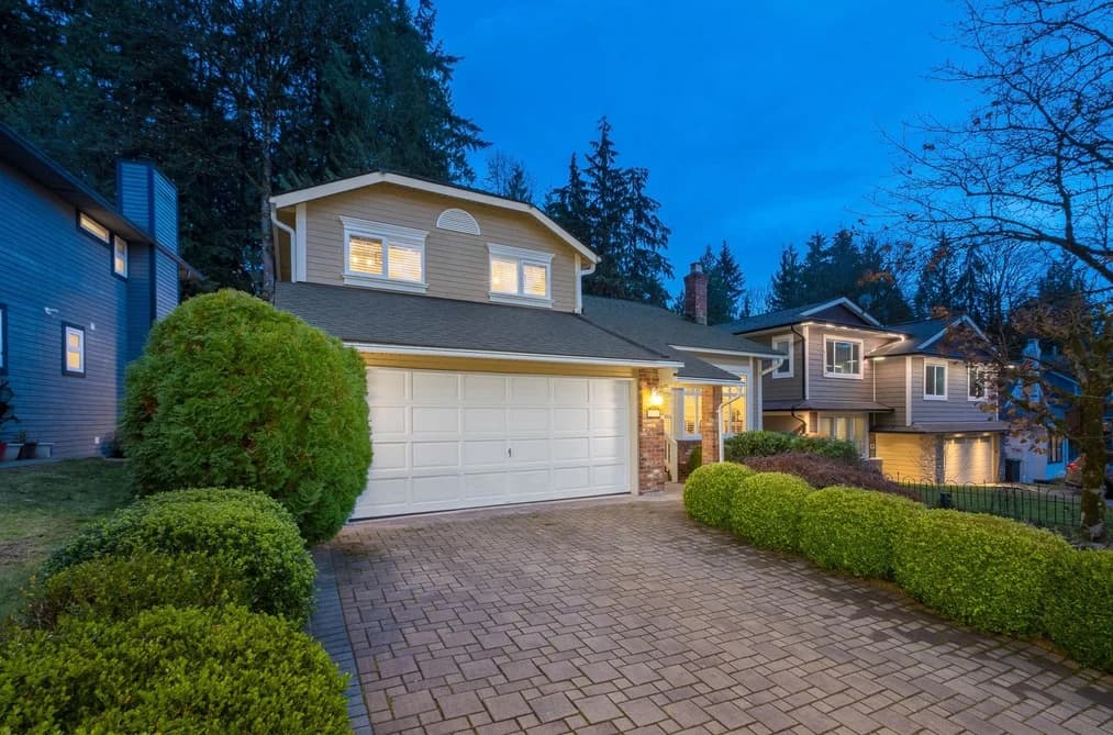 31 ARROW-WOOD PLACE, Port Moody, BC — Residential for Sale - Photo 2
