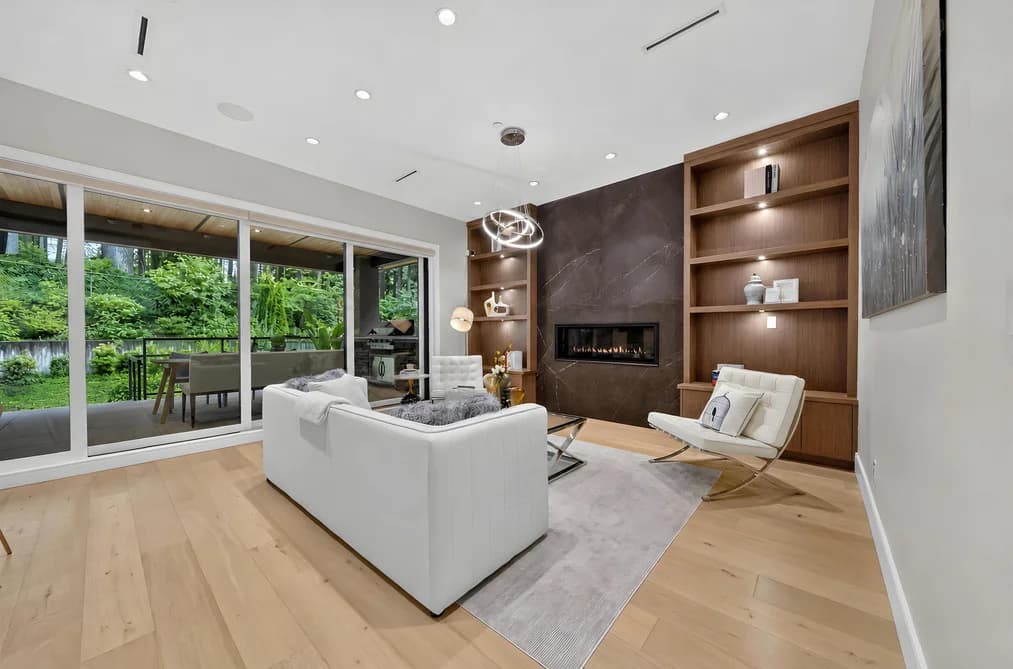 31 GLENMORE DRIVE, West Vancouver, BC — Residential for Sale - Photo 2