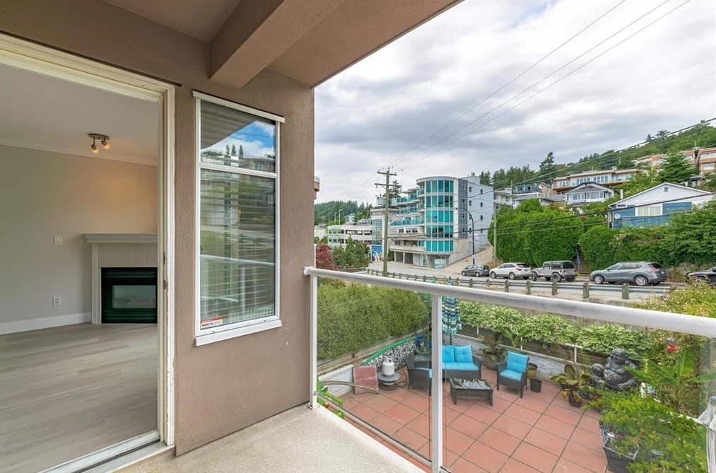 310 14965 MARINE DRIVE, White Rock, BC — Residential for Sale - Photo 2