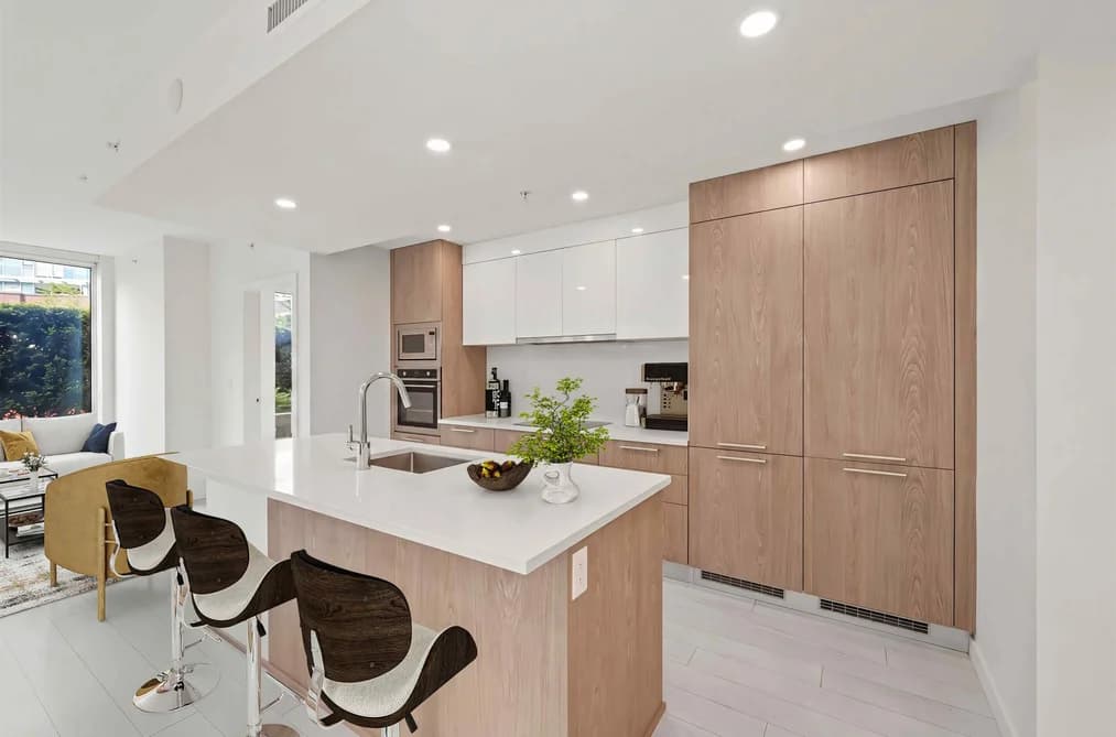 310 285 E 10TH AVENUE, Vancouver, BC — Residential for Sale - Photo 2
