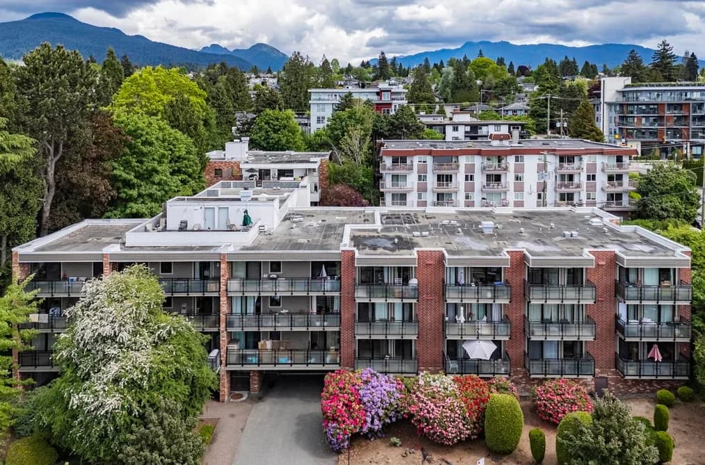 310 360 E 2ND STREET, North Vancouver, BC — Residential for Sale - Photo 2