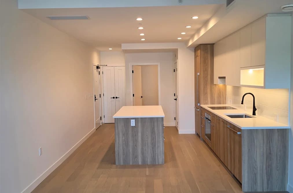310 - 8398 Oak Street, Vancouver, BC - MLS: R3164354 - Photo 1 310 - 8398 Oak Street, Vancouver, BC - MLS: R3164354 - Photo 1