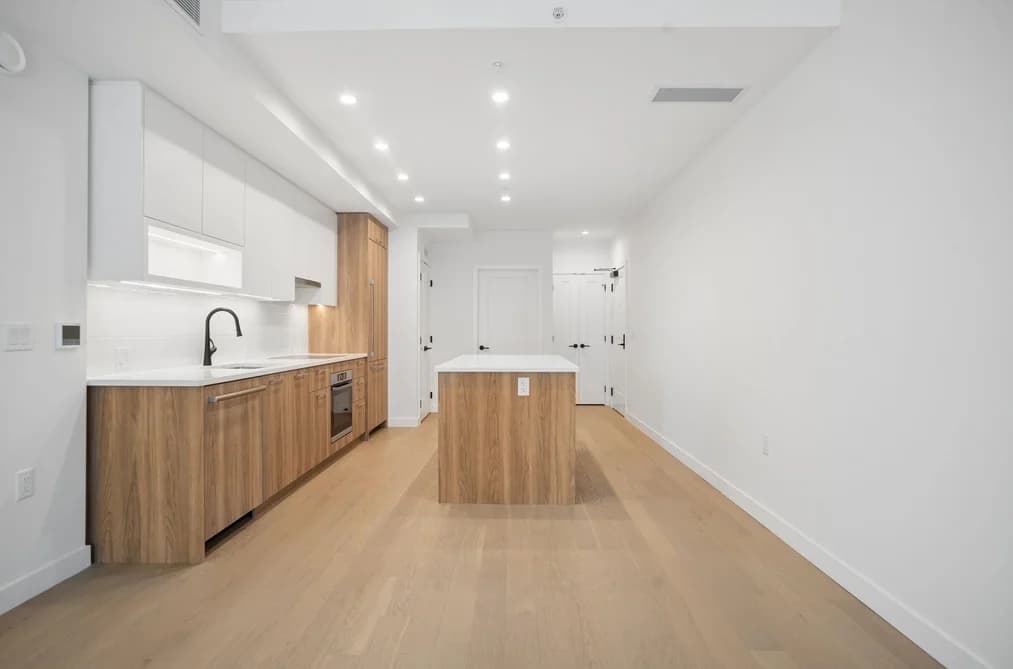 310 8398 OAK STREET, Vancouver, BC — Residential for Sale - Main Photo