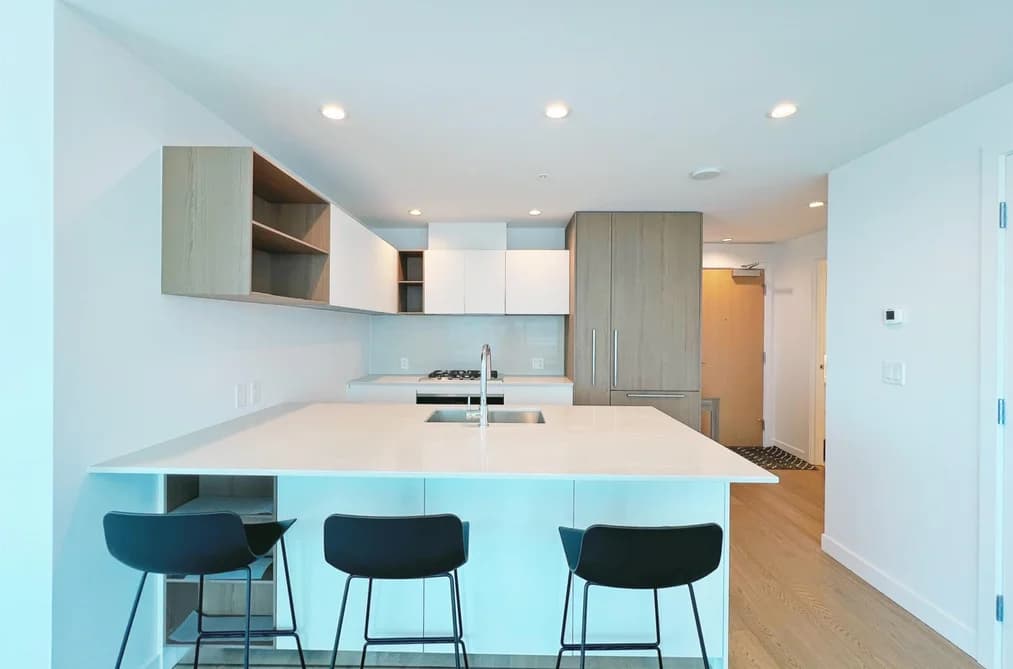 3104 6000 MCKAY AVENUE, Burnaby, BC — Residential for Sale - Photo 2