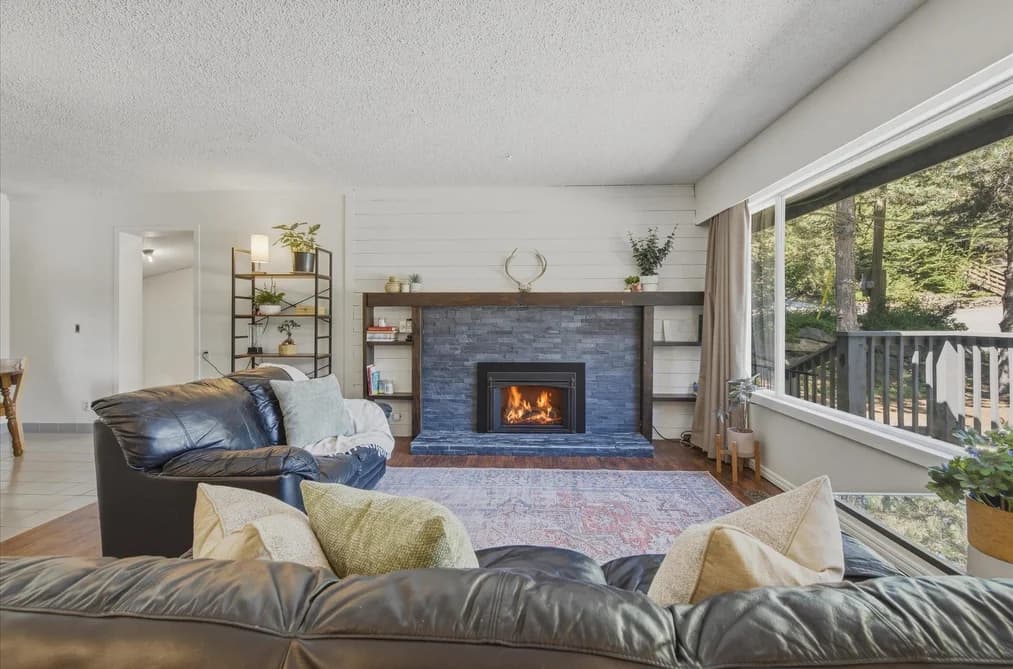 3106 TYROL CRESCENT, Whistler, BC — Residential for Sale - Photo 2