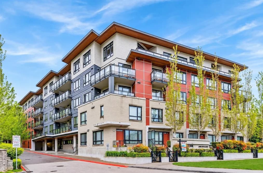 311 13919 FRASER HIGHWAY, Surrey, BC — Residential for Sale - Main Photo