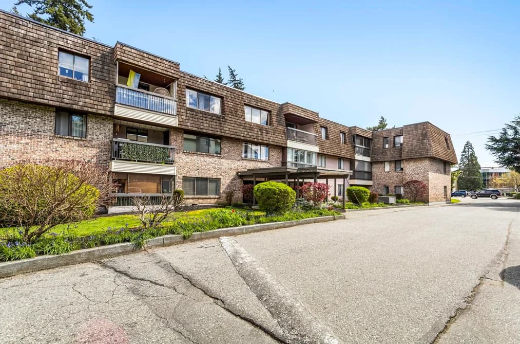 311 32175 OLD YALE ROAD, Abbotsford, BC — Residential for Sale - Main Photo