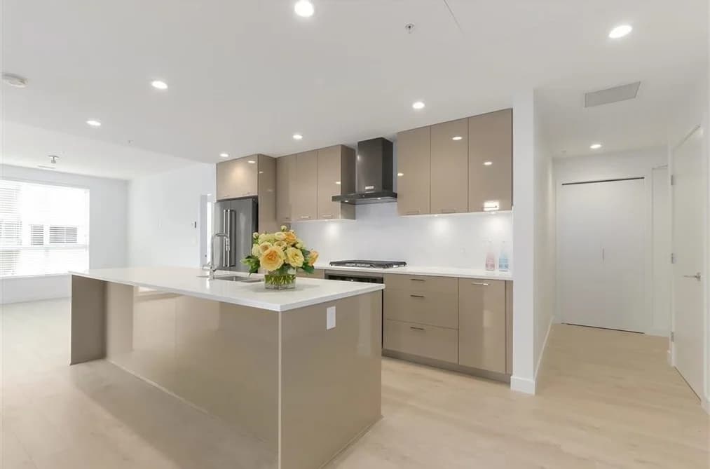 311 3581 ROSS DRIVE, Vancouver, BC — Residential for Sale - Photo 2