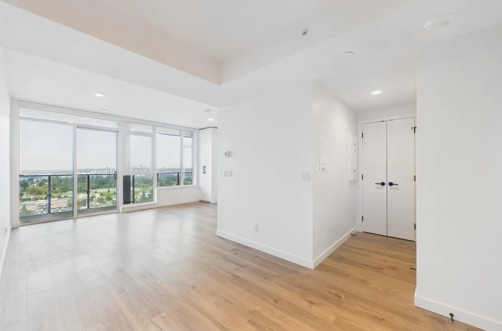 3111 - 10448 University Drive, Surrey, BC - MLS: R3164357 - Photo 1 3111 - 10448 University Drive, Surrey, BC - MLS: R3164357 - Photo 1