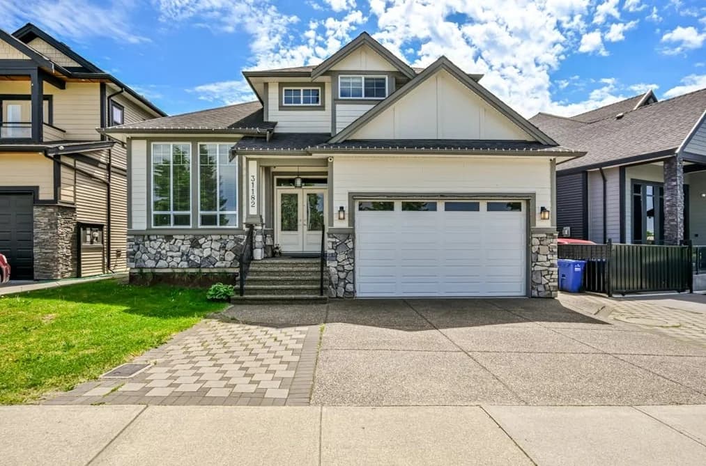 31182 FIRHILL DRIVE, Abbotsford, BC — Residential for Sale - Main Photo