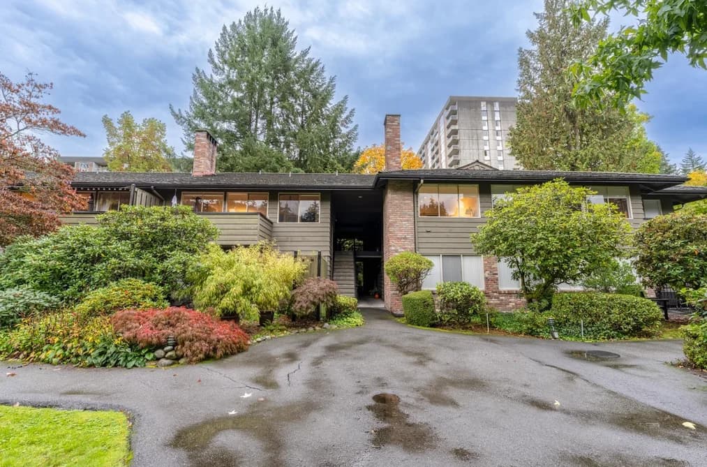 312 235 KEITH ROAD, West Vancouver, BC — Residential for Sale - Main Photo