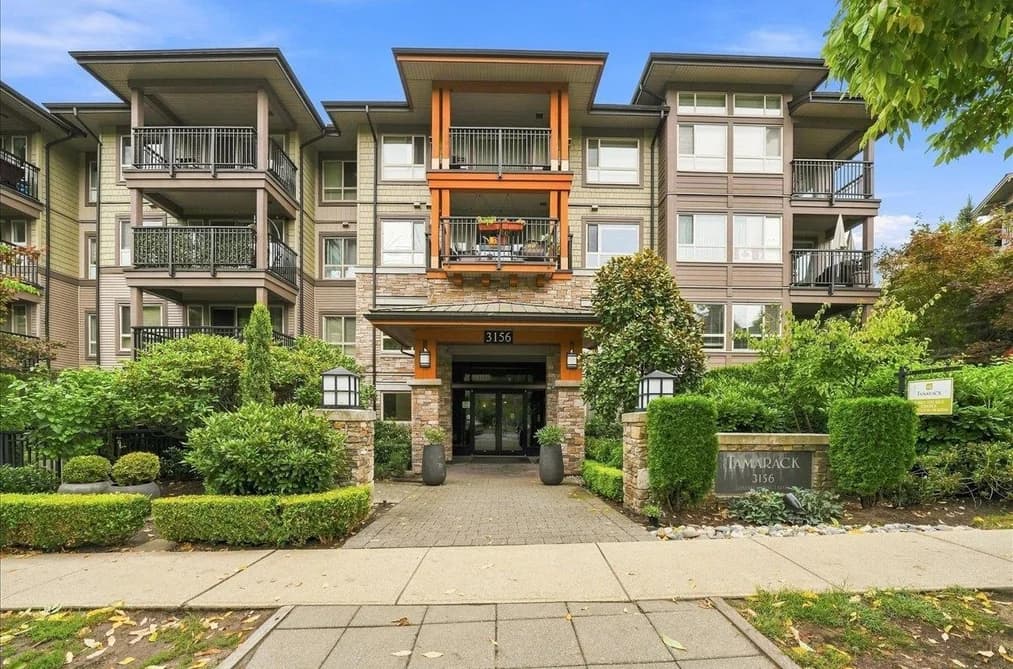 312 3156 DAYANEE SPRINGS BOULEVARD, Coquitlam, BC — Residential for Sale - Photo 2