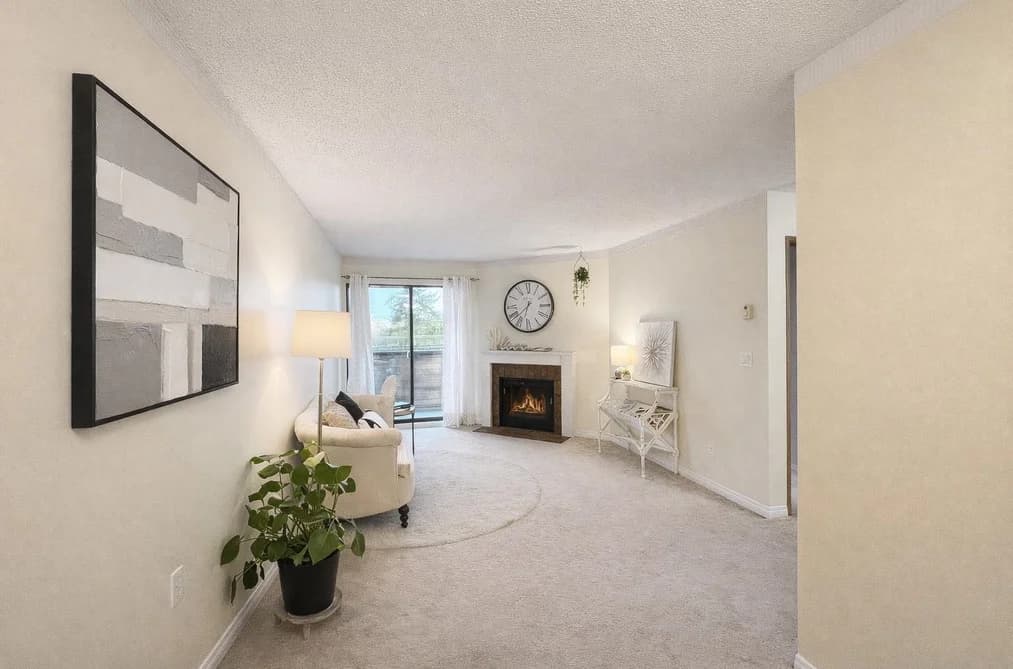312 615 NORTH ROAD, Coquitlam, BC — Residential for Sale - Photo 2