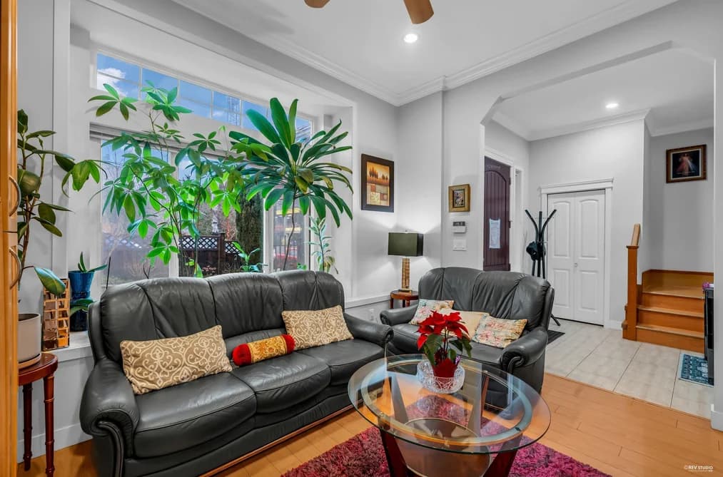 312 STRAND AVENUE, New Westminster, BC — Residential for Sale - Photo 2