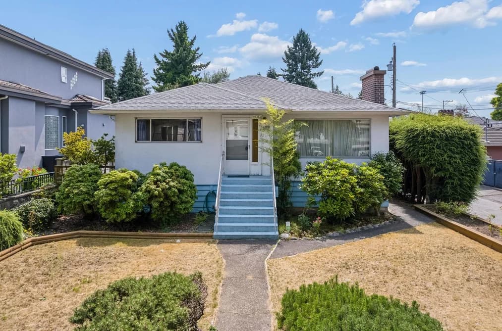 3126 WAVERLEY AVENUE, Vancouver, BC — Residential for Sale - Main Photo