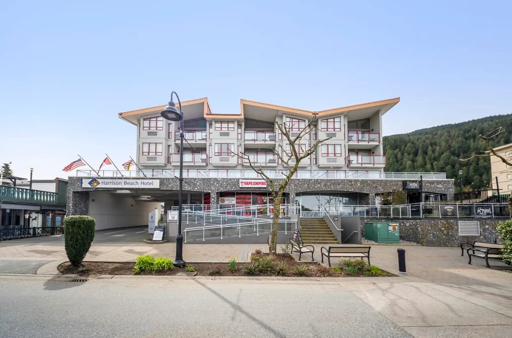 312A 160 ESPLANADE AVENUE, Harrison Hot Springs, BC — Residential for Sale - Photo 2