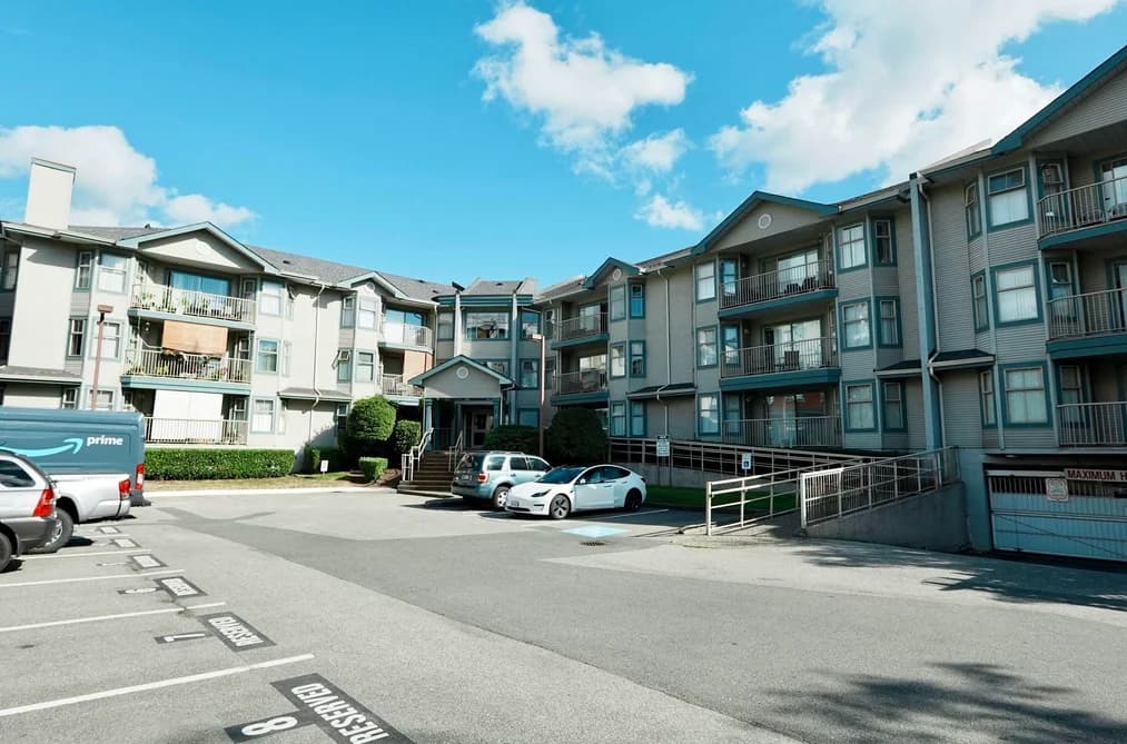 313 10756 N 138 STREET, Surrey, BC — Residential for Sale - Photo 2