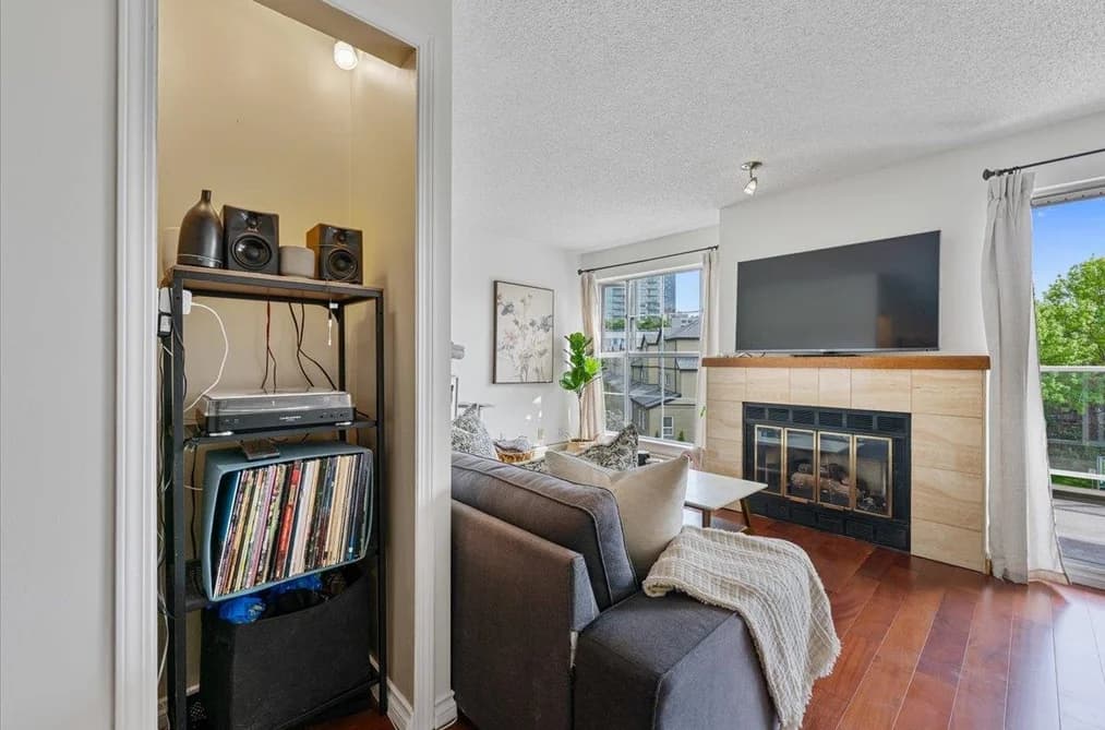 313 12 K DE K COURT, New Westminster, BC — Residential for Sale - Photo 2