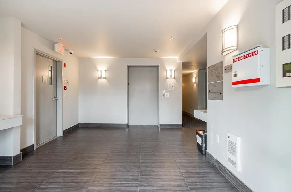 #313 13883 LAUREL DRIVE, Surrey, BC — Residential for Sale - Photo 2