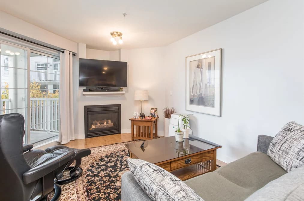 313 147 E 1ST STREET, North Vancouver, BC — Residential for Sale - Photo 2