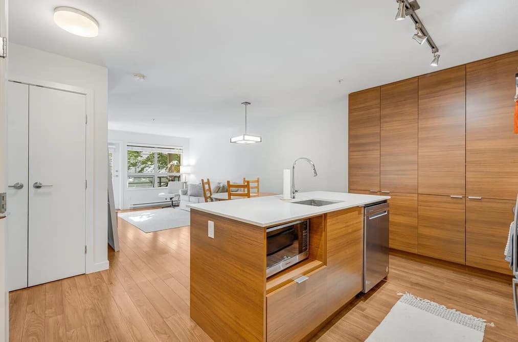 313 1677 LLOYD AVENUE, North Vancouver, BC — Residential for Sale - Photo 2
