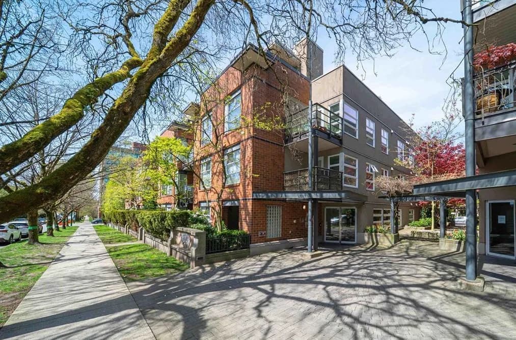 313 2181 W 12TH AVENUE, Vancouver, BC — Residential for Sale - Main Photo