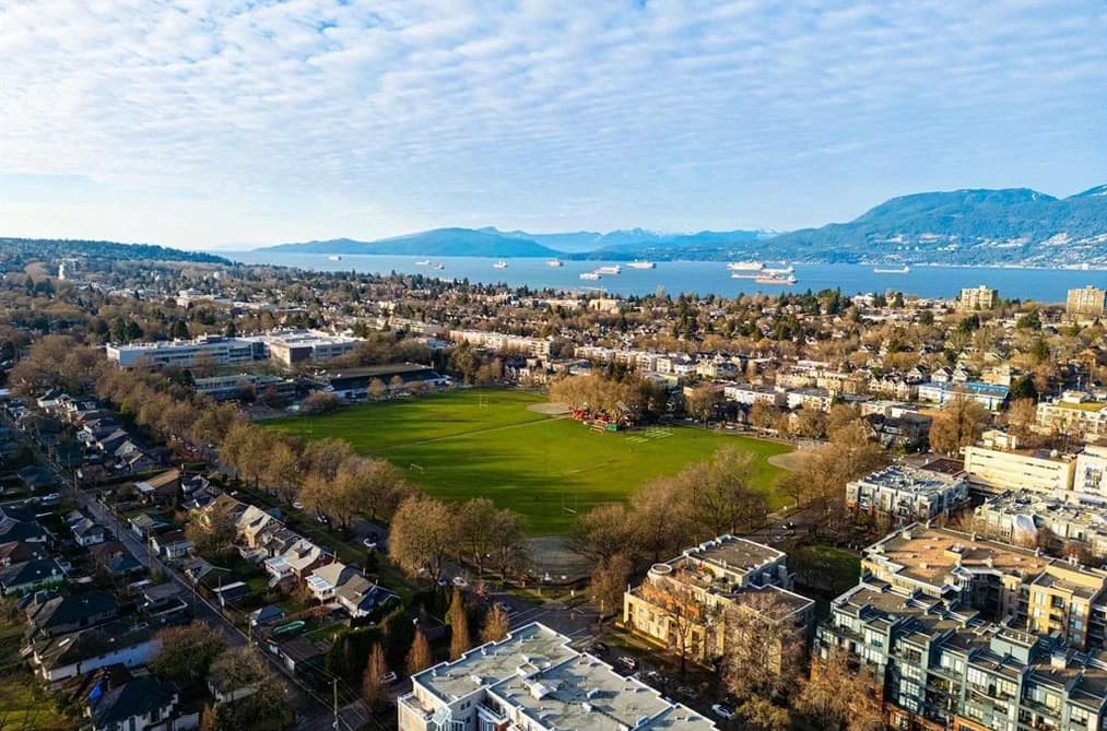 313 2181 W 12TH AVENUE, Vancouver, BC — Residential for Sale - Photo 2