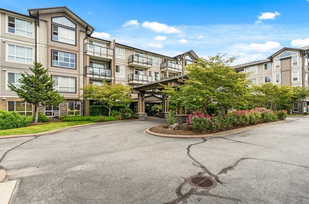 313 32729 GARIBALDI DRIVE, Abbotsford, BC — Residential for Sale - Main Photo