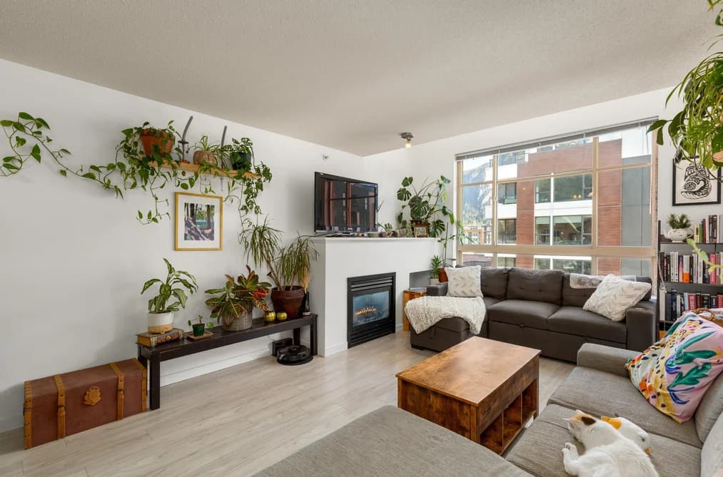 313 38003 SECOND AVENUE, Squamish, BC — Residential for Sale - Main Photo