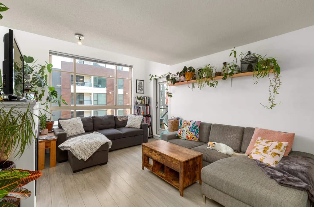 313 38003 SECOND AVENUE, Squamish, BC — Residential for Sale - Photo 2