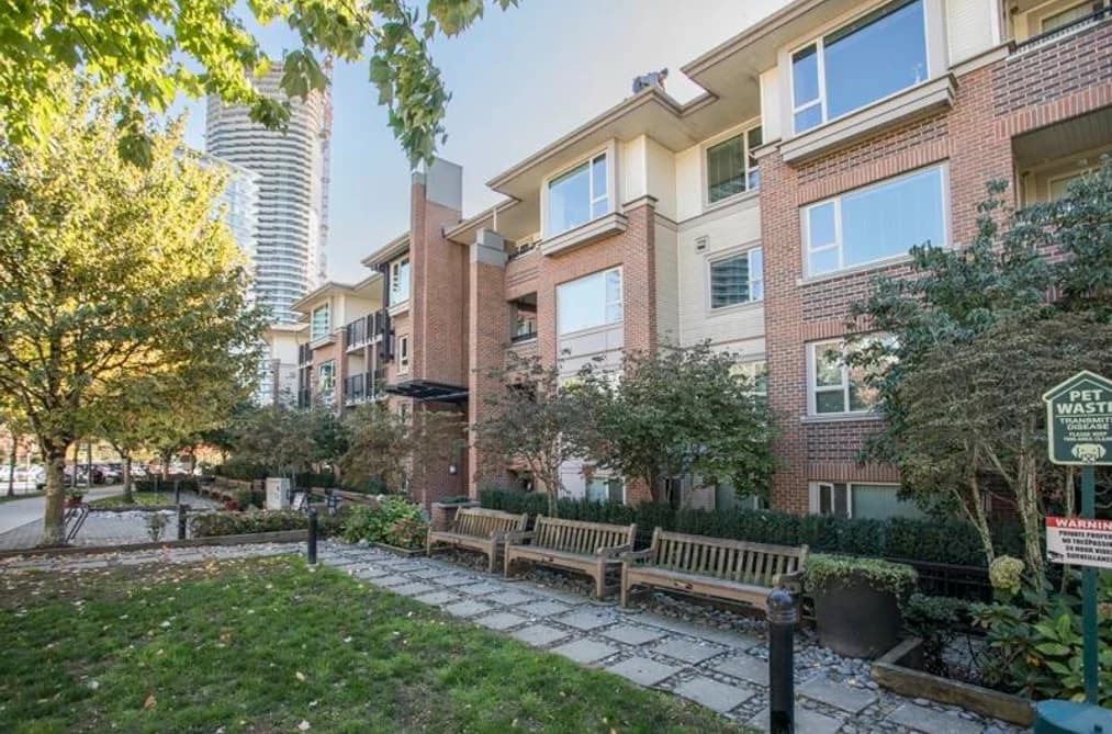 313 4728 DAWSON STREET, Burnaby, BC — Residential for Sale - Photo 2