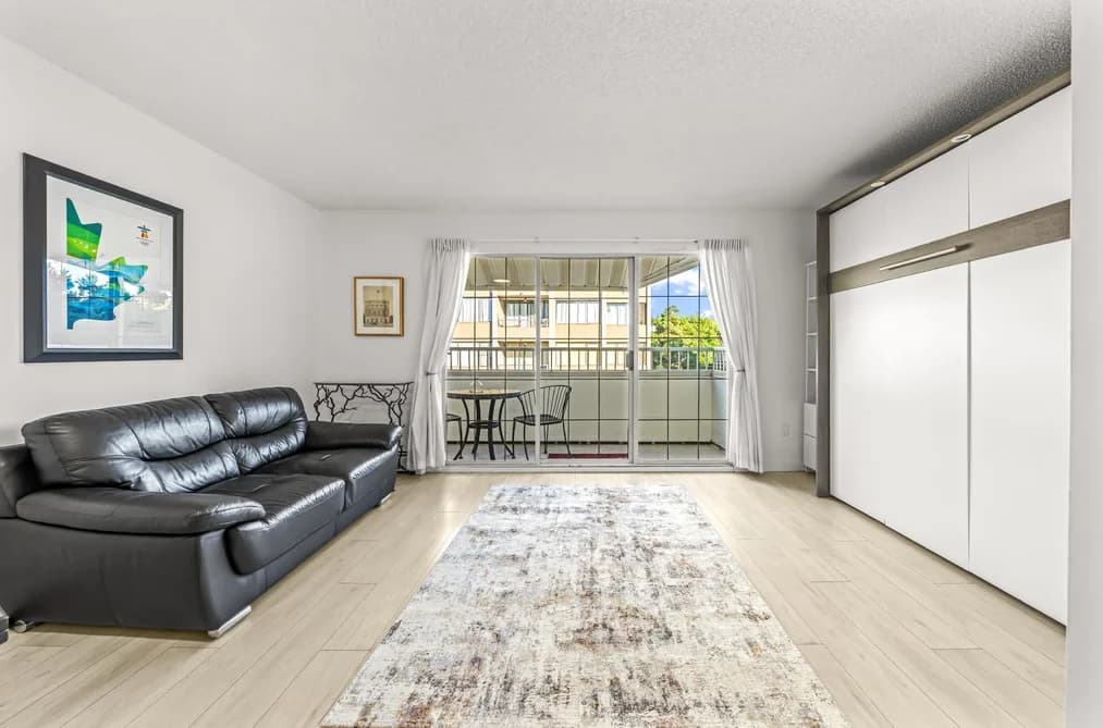 313 707 EIGHTH STREET, New Westminster, BC — Residential for Sale - Photo 2