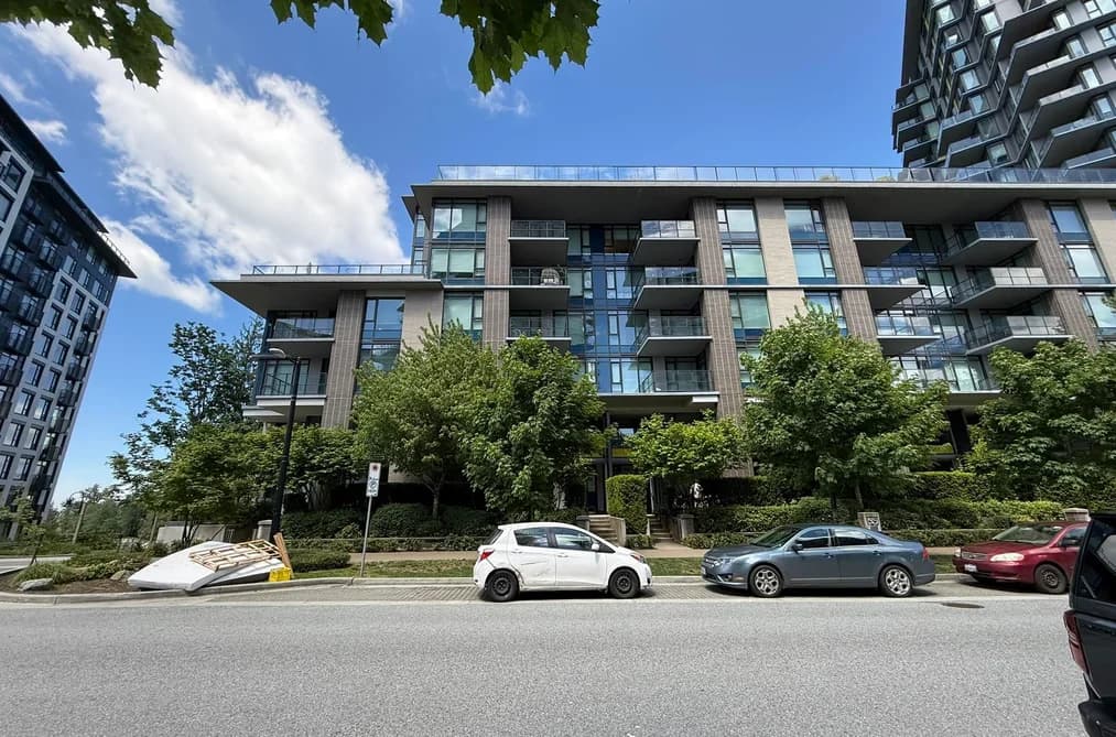 313 8850 UNIVERSITY CRESCENT, Burnaby, BC — Residential for Sale - Photo 2