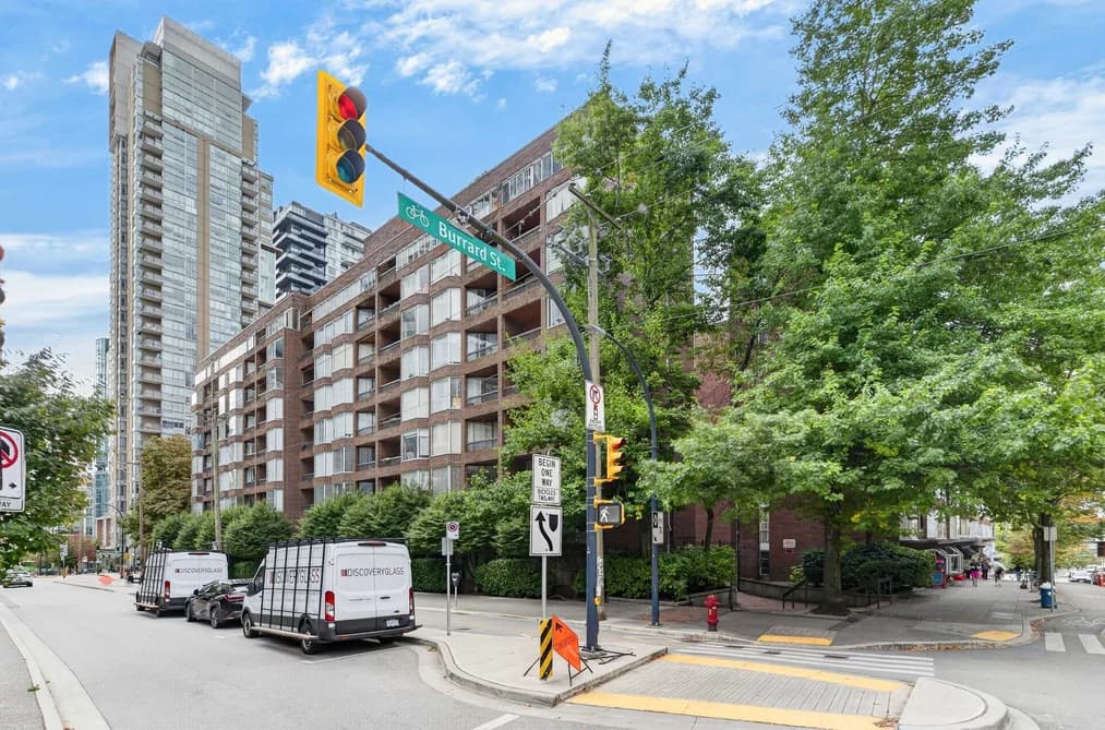 313 950 DRAKE STREET, Vancouver, BC — Residential for Sale - Main Photo