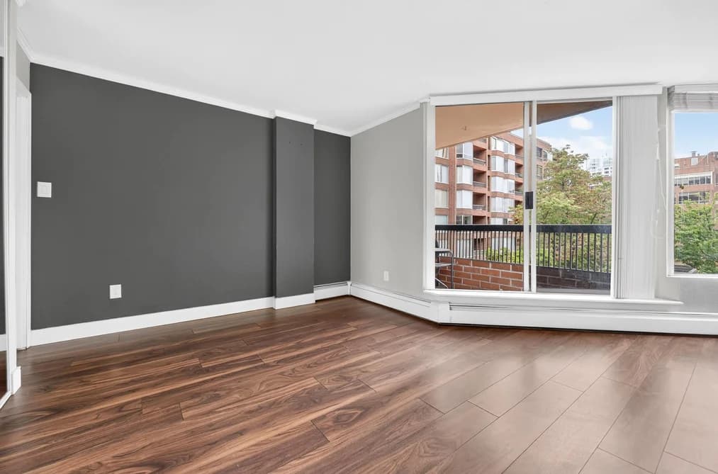 313 950 DRAKE STREET, Vancouver, BC — Residential for Sale - Photo 2