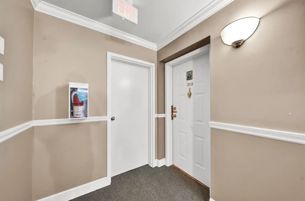 313 9763 140 STREET, Surrey, BC — Residential for Sale - Photo 2