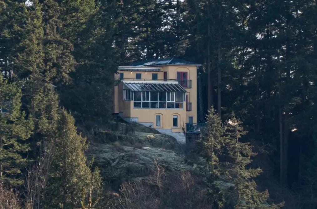 313 SKYLINE DRIVE, Gibsons, BC — Residential for Sale - Photo 2