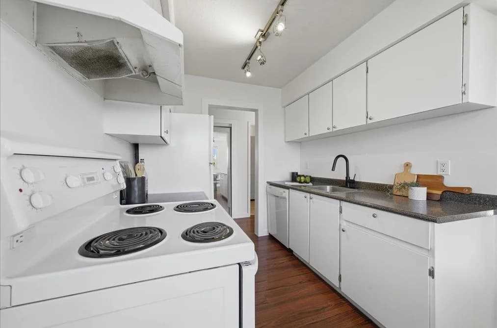 314 15238 100 AVENUE, Surrey, BC — Residential for Sale - Photo 2