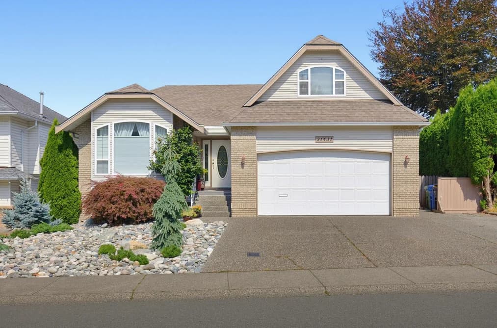 31431 SOUTHERN DRIVE, Abbotsford, BC — Residential for Sale - Main Photo