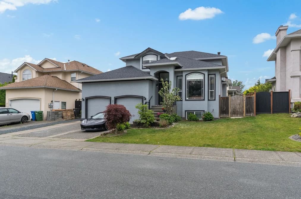 31481 SOUTHERN DRIVE, Abbotsford, BC — Residential for Sale - Main Photo