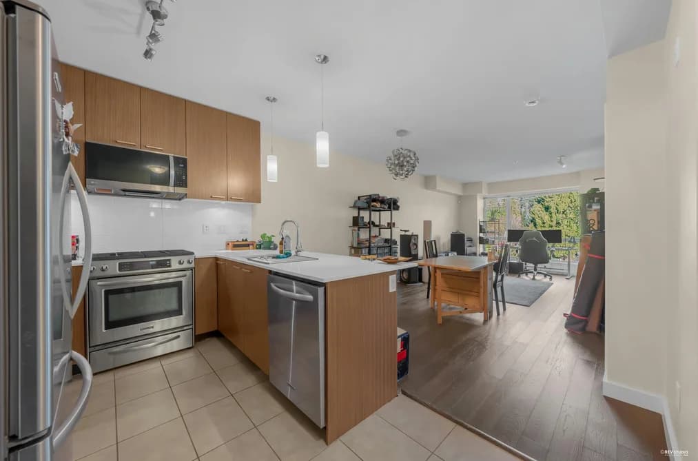 315 1330 MARINE DRIVE, North Vancouver, BC — Residential for Sale - Main Photo