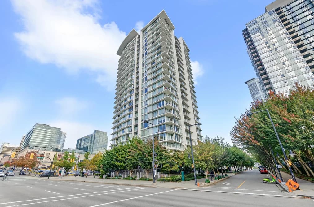 315 161 W GEORGIA STREET, Vancouver, BC — Residential for Sale - Main Photo
