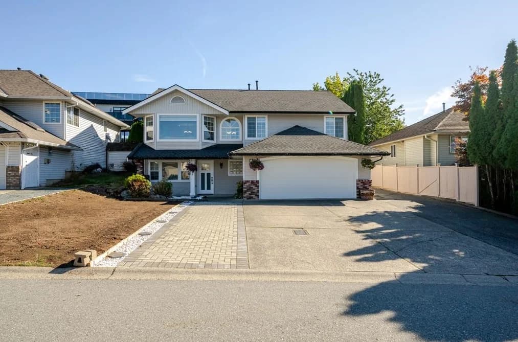31518 SOUTHERN DRIVE, Abbotsford, BC — Residential for Sale - Main Photo