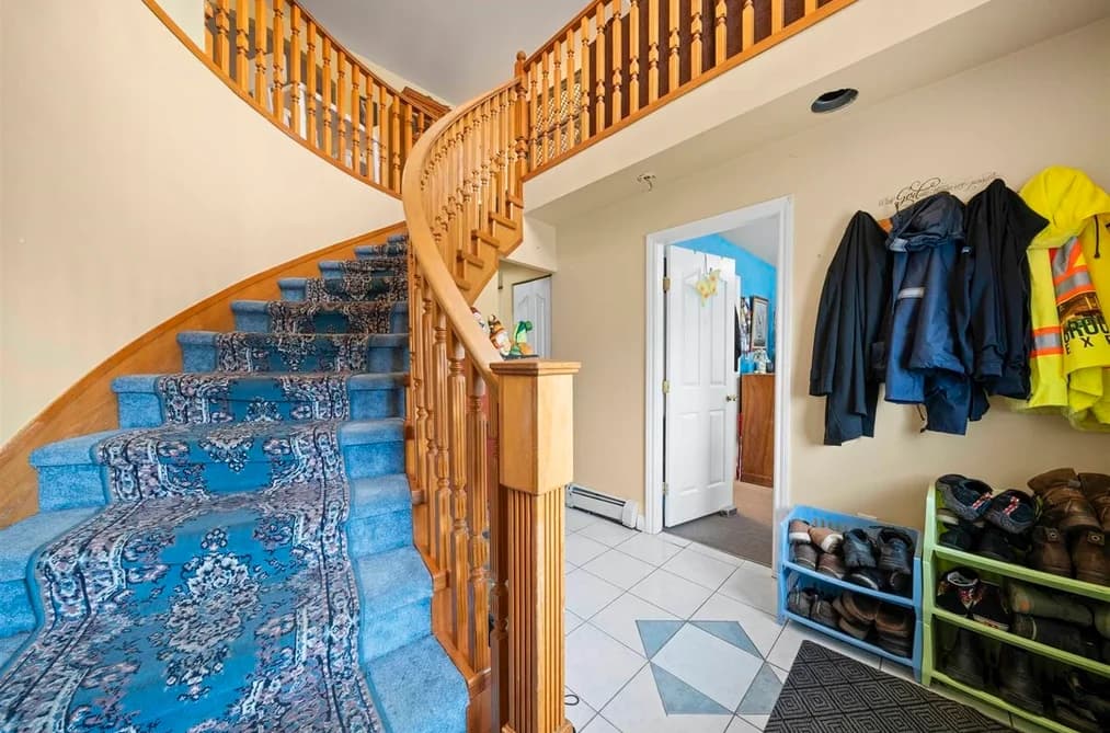 31533 HOMESTEAD CRESCENT, Abbotsford, BC — Residential for Sale - Photo 2
