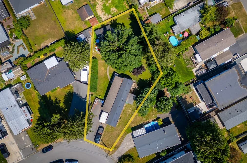31536 MONARCH COURT, Abbotsford, BC — Residential for Sale - Photo 2
