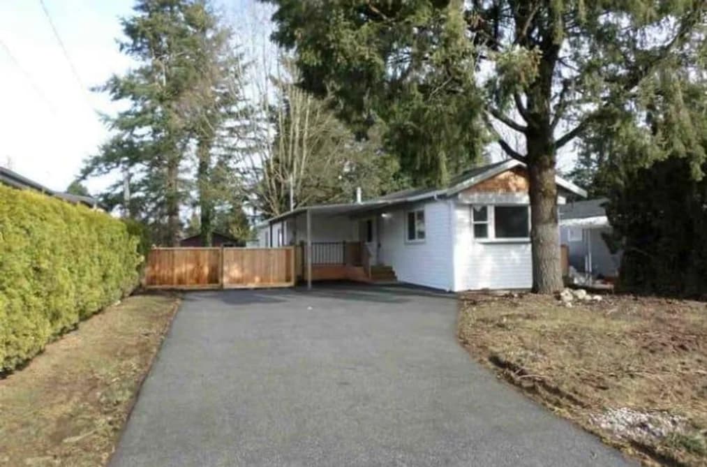 31585 LOMBARD AVENUE, Abbotsford, BC — Residential for Sale - Main Photo