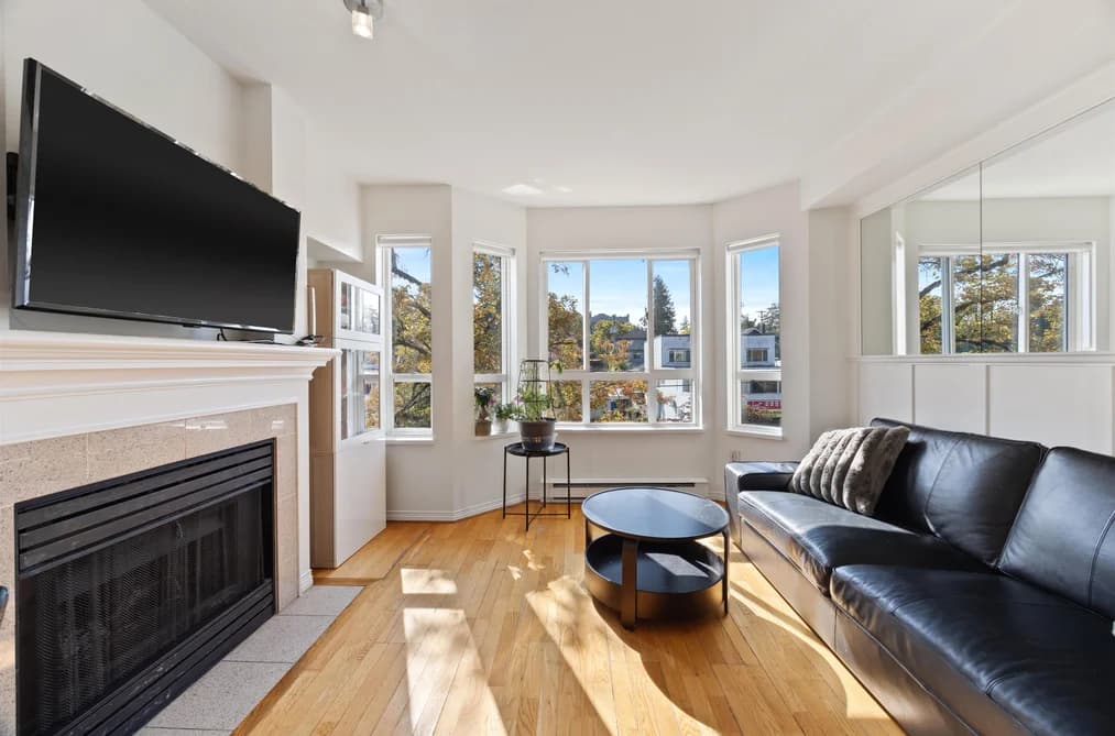 316 2565 W BROADWAY STREET, Vancouver, BC — Residential for Sale - Photo 2